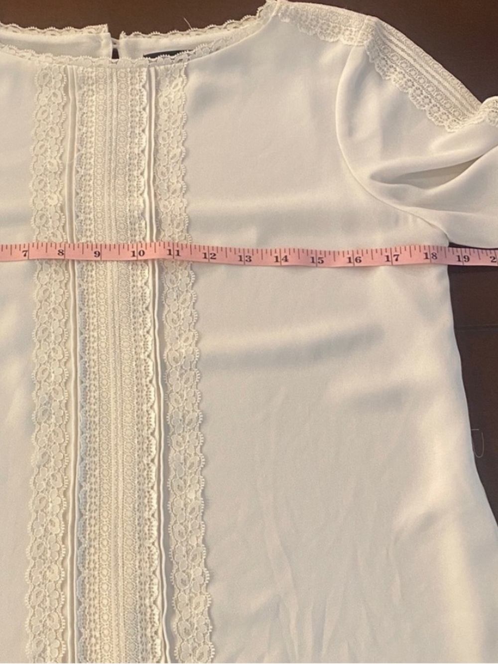 White House Black Market Cream Lace Trim Blouse Size 2 Elegant Long Sleeve Top - Picture 6 of 10